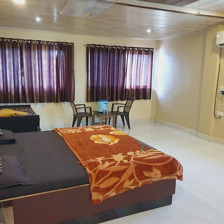 Hiral Residency Hotel Matheran Kültér fotó